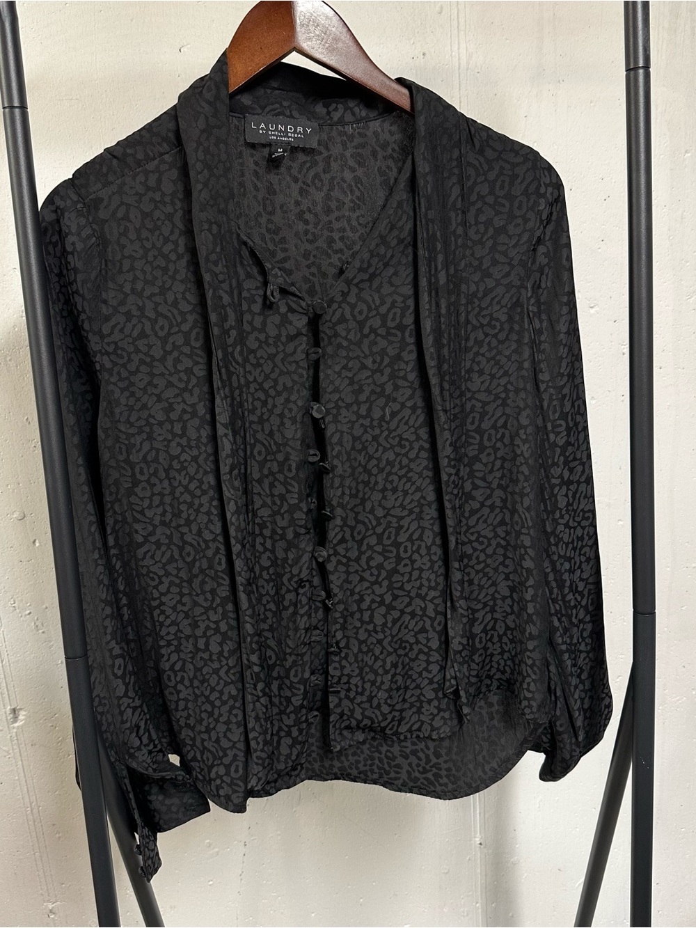Laundry By Shelli Segal Black Leopard-Print Tie-Neck Blouse Top